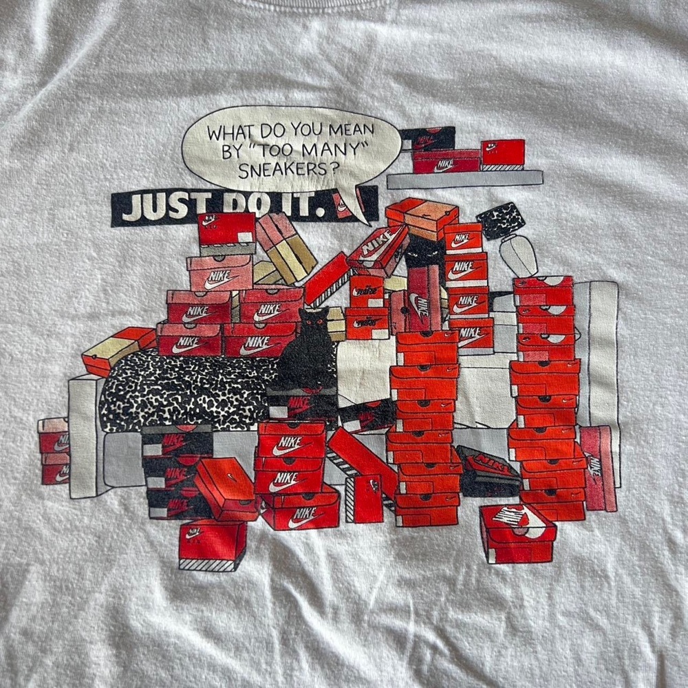 nike men’s tee